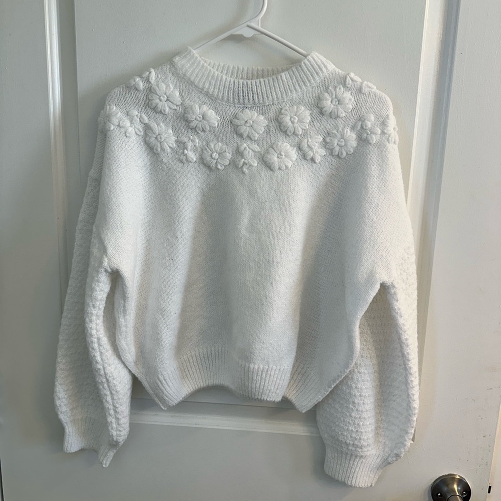 Forever 21 White Floral-Appliqué Knit Sweater